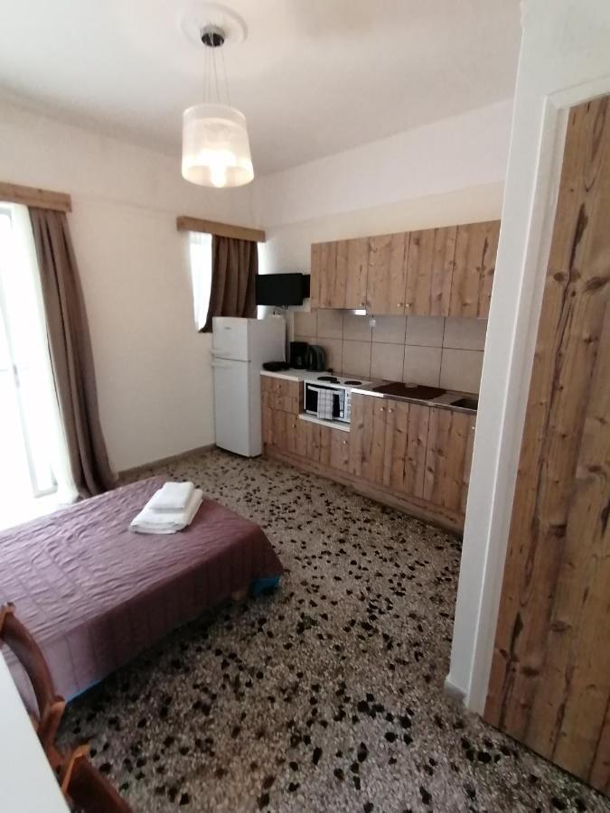 Villa Teo Kalamáta Buitenkant foto