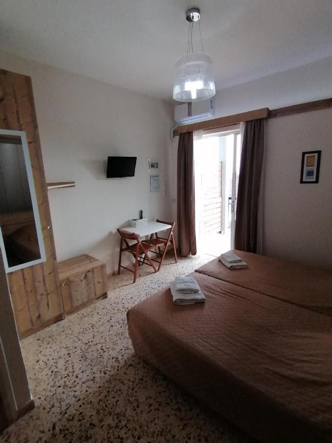 Villa Teo Kalamáta Buitenkant foto